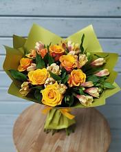 Букет цветов из:  Альстромерии и Розы в Касли