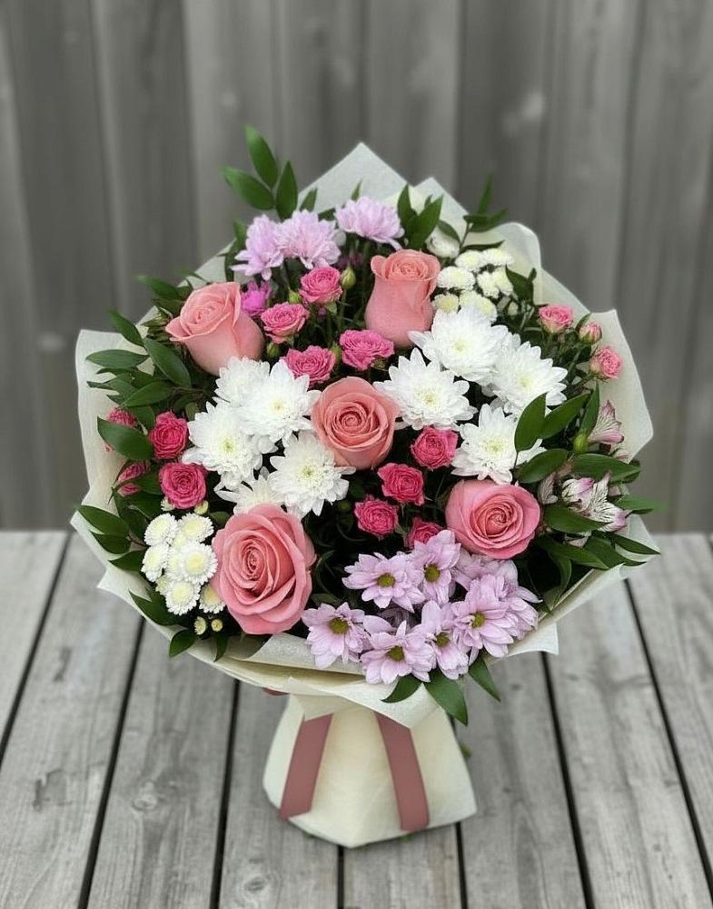 Букет цветов из: Альстромерии, Гвоздики, Розы и Хризантемы в Касли