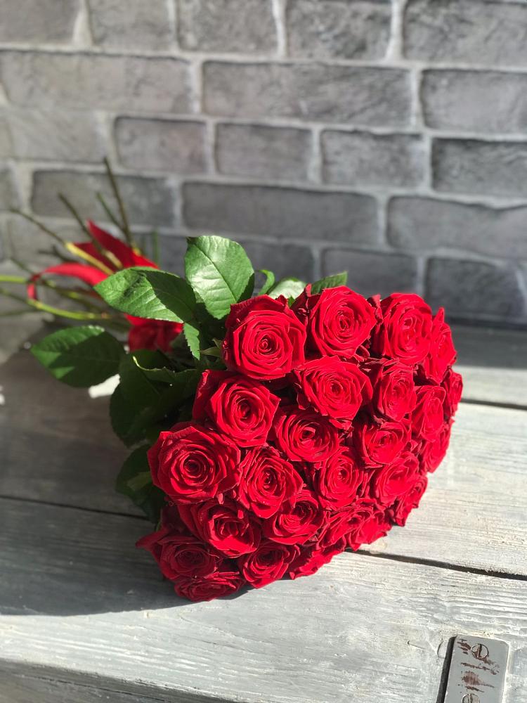 Букет Красные розы Фридом в Касли