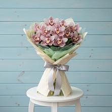 Букет цветов из:  Орхидеи и Розы #REPLACE_PRED# Касли