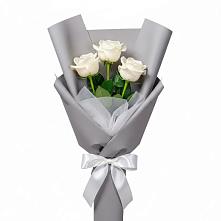 Букет 3 белые розы в Касли