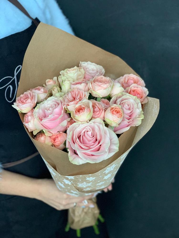 Букет цветов из: Хризантемы и Розы в Касли