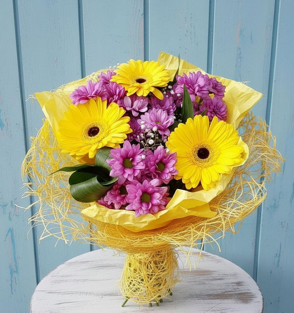 Букет цветов из: Хризантемы и Герберы в Касли