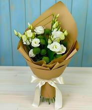 Букет цветов из:  Хризантемы и Лизиантусы в Касли