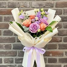 Букет цветов из:  Лизиантусы и Розы #REPLACE_PRED# Касли