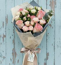 Букет цветов из:  Розы в Касли