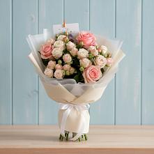 Букет цветов из:  Розы в Касли