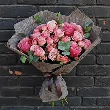 Букет цветов из:  Розы в Касли
