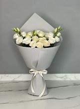 Букет цветов из:  Розы и Лизиантусы в Касли